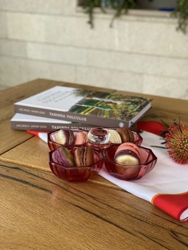 Diagonal Pink (Çok Amaçlı 4 Bölümlü Sunumluk)